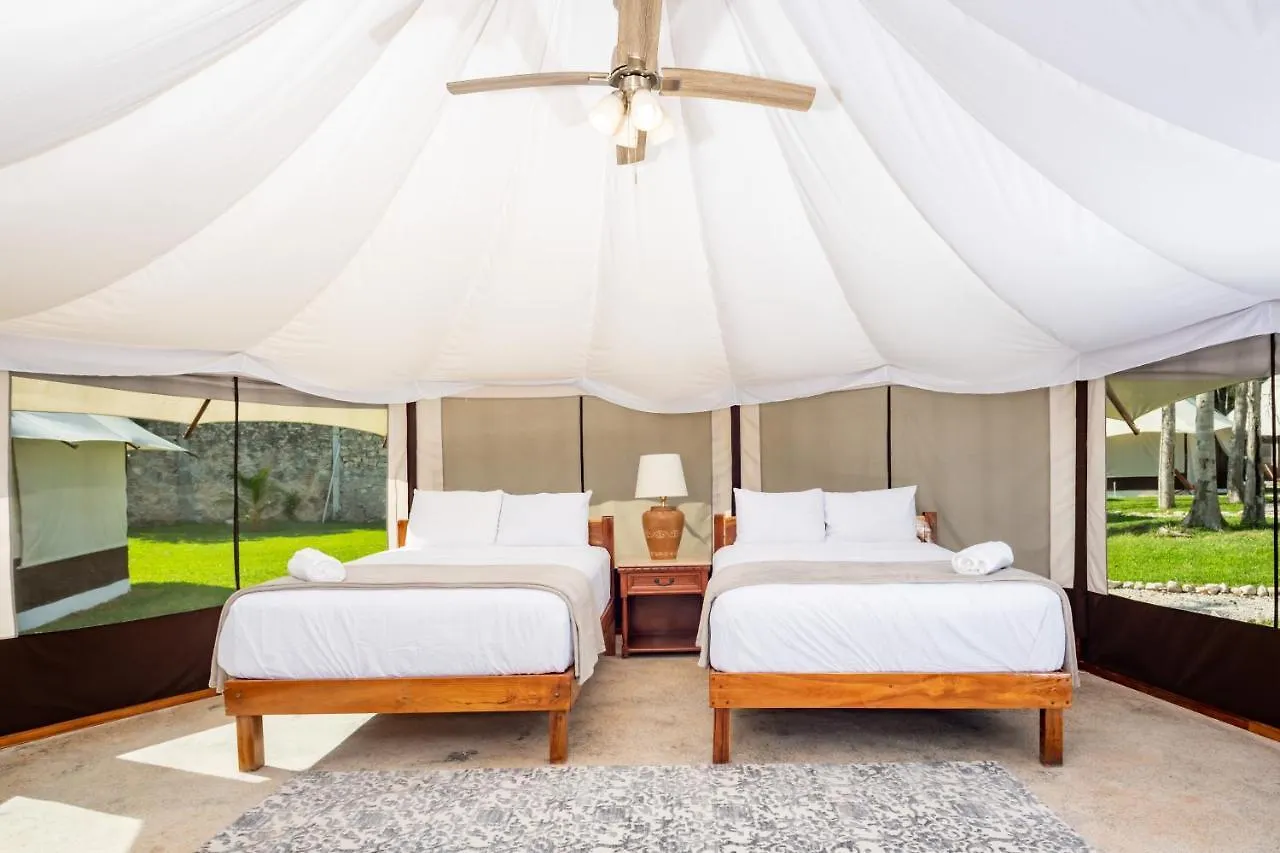 Kamp alanı Xakluum Eco Glampings Otel Puerto Morelos Meksika
