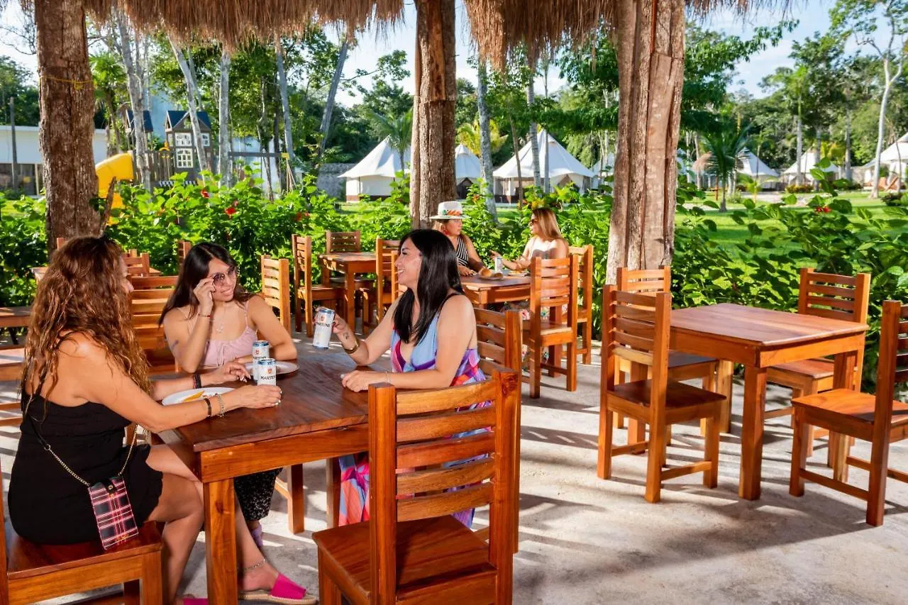Xakluum Eco Glampings Otel Puerto Morelos Meksika